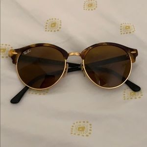 Ray Ban Clubround Classic